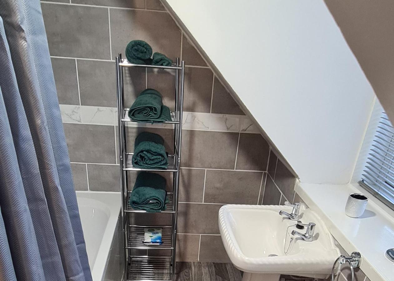 Inviting 1-Bed Apartment In Campbeltown Loch Views エクステリア 写真